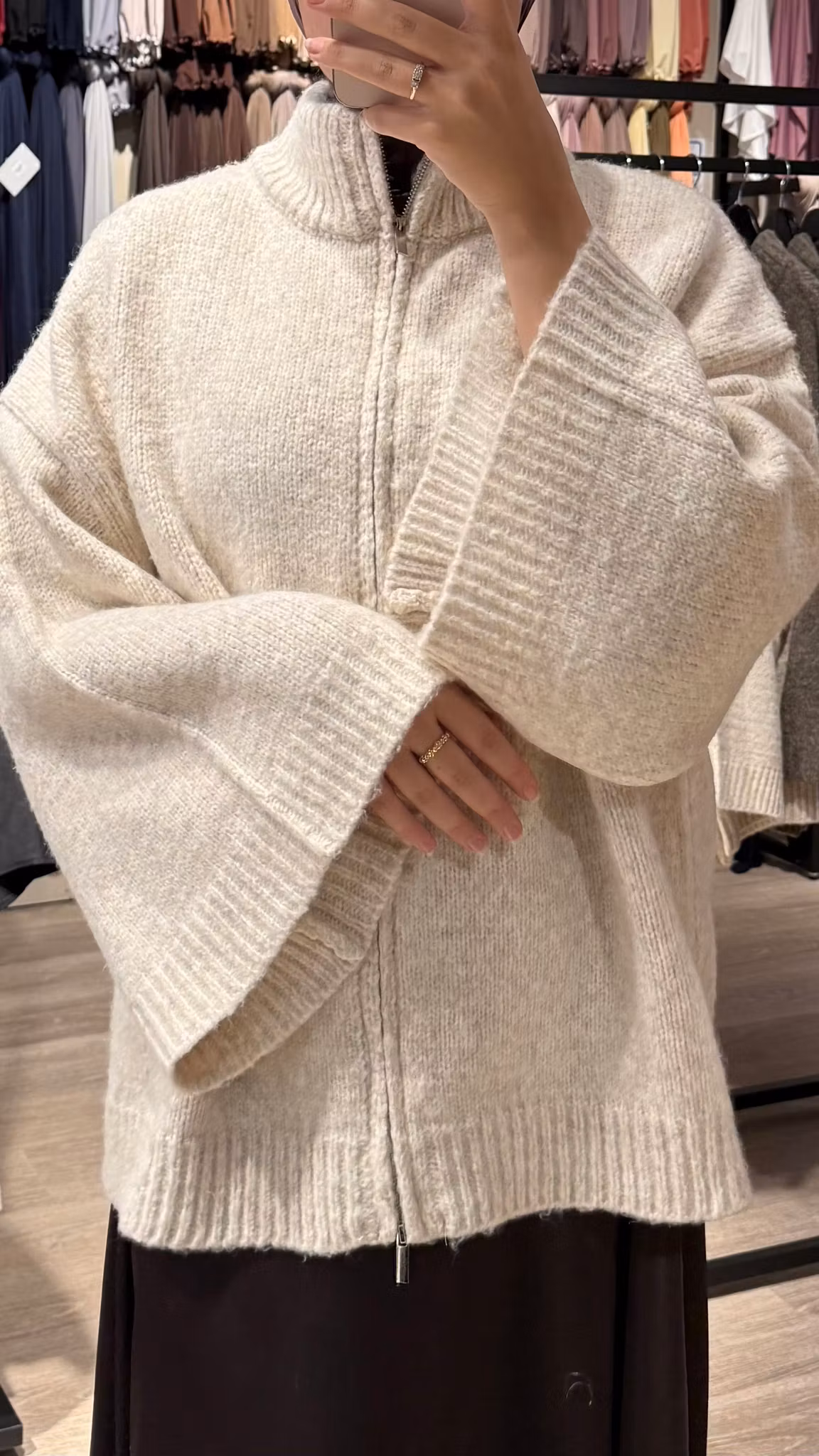 OVERSIZED CARDIGANMED HØY KRAGE - KREM