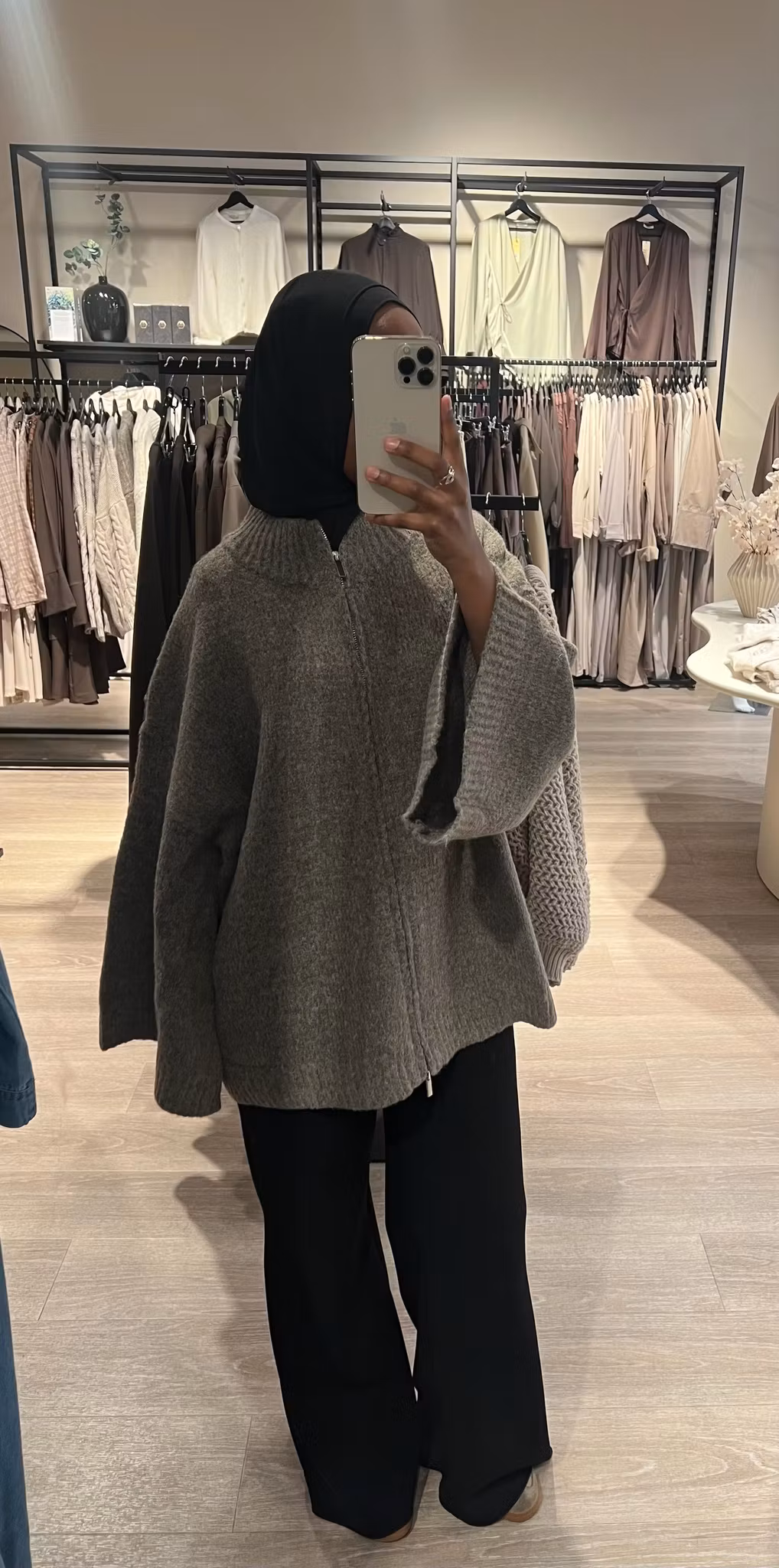 OVERSIZED CARDIGANMED HØY KRAGE - KHAKI