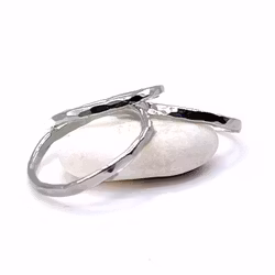 HAMRAD  RING MELLAN