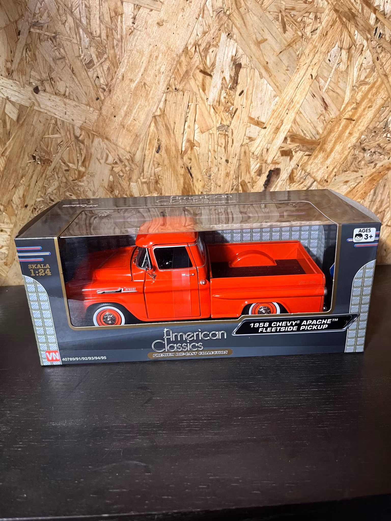 Chevy apache fleetside pickup 1958