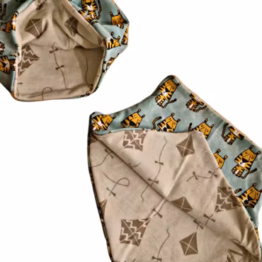 Ullfôret sett lue og hals. 3-6 år tiger