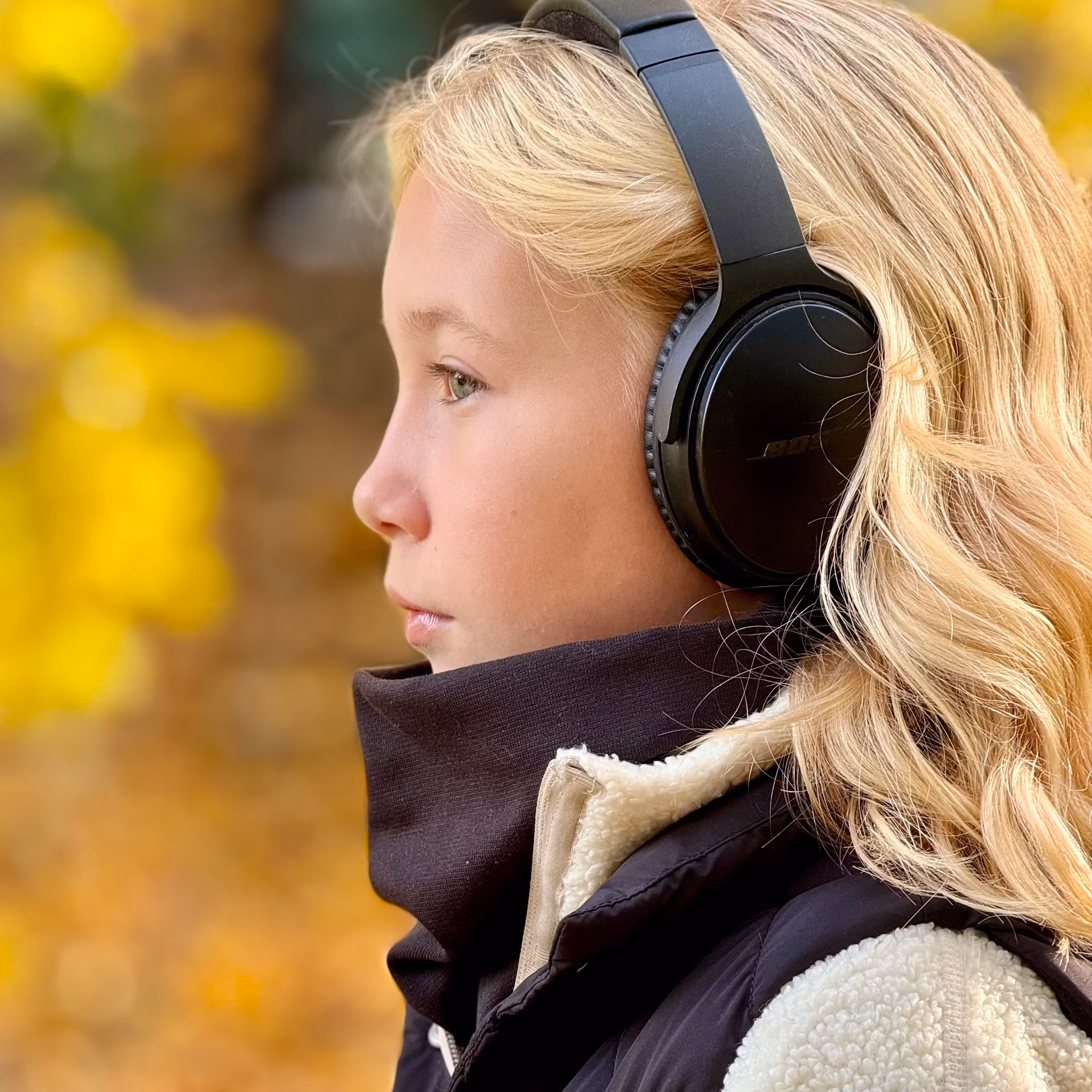 Ribbad tubhalsduk svart