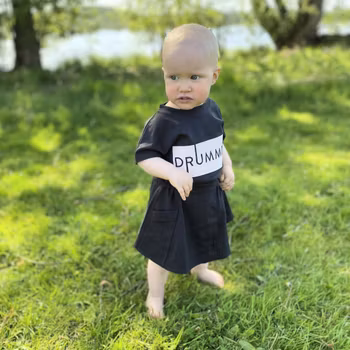 Drummer Tee Svart