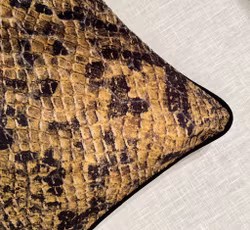 Art. Snake