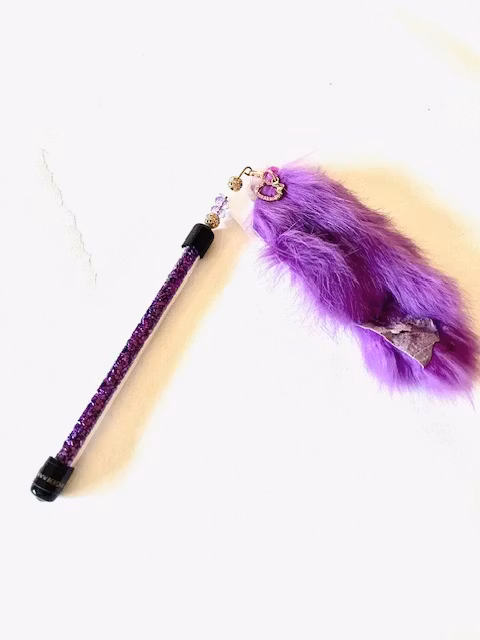 Vippa lila glaskross med lila kaninpäls