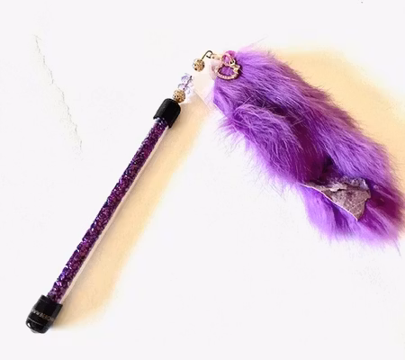 Vippa lila glaskross med lila kaninpäls
