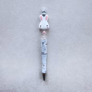 PENNA MED PÄRLOR  Honey Bunny-White