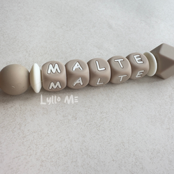 Napphållare med namn -TAUPE/Taupe