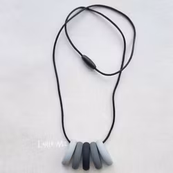 BREASTFEEDING NECKLACE Silimama - "Love you to the moon and back"/ Grey- Black