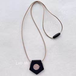 AMNINGSHALSBAND SiliMAMA - GEO - black