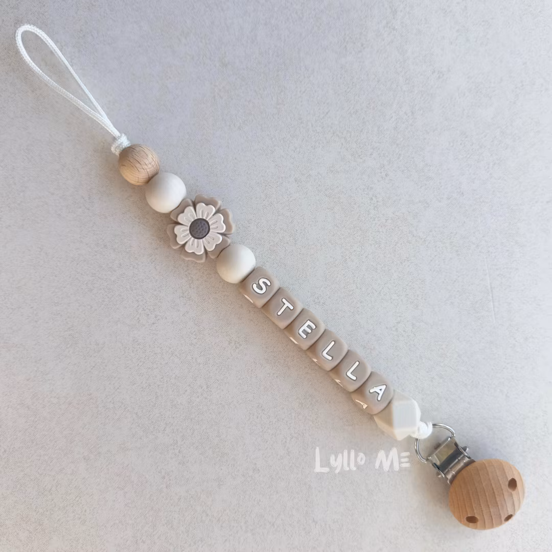 Napphållare med namn FLOWER  Cream /TAUPE max 5 st bokstäver