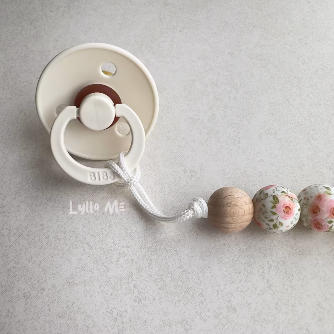 Pacifier holder with name - Little Bear - Créme / Wheat