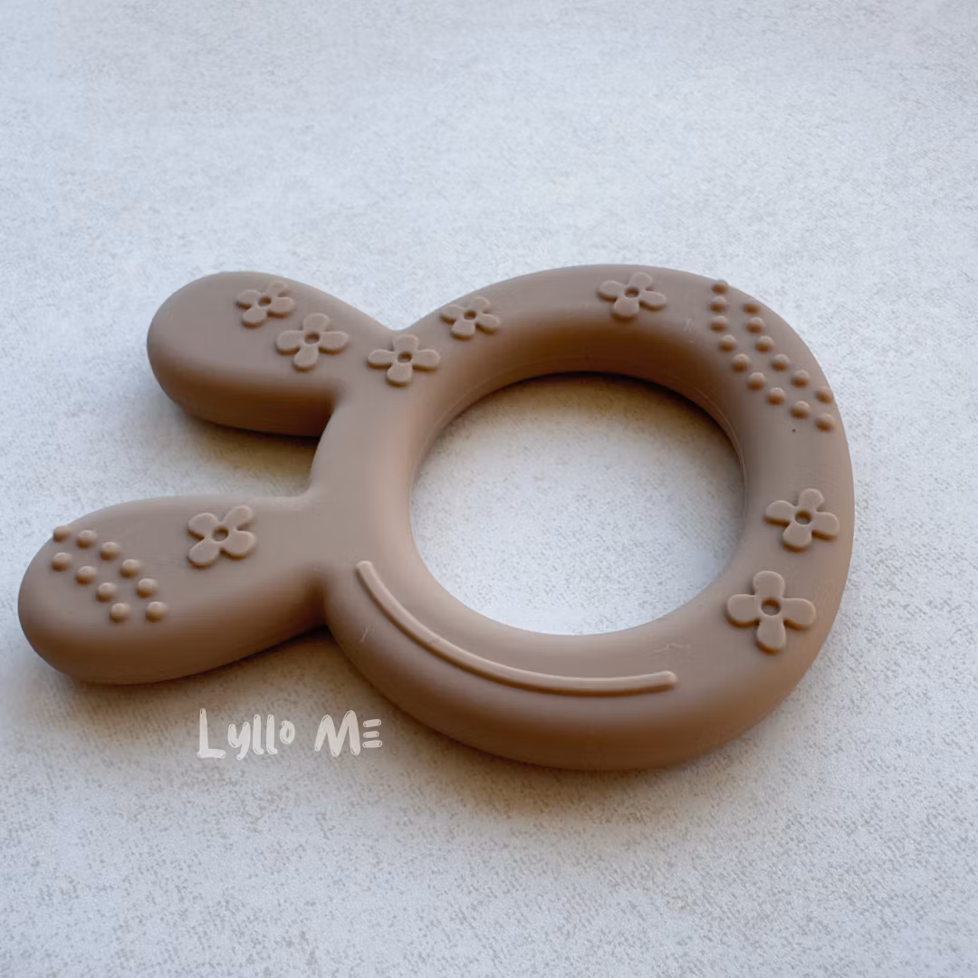 BITE FIGURE IN SILICONE - BUNNY WITH STRUCTURE - LIGHT BROWN