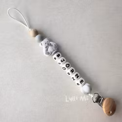 Pacifier holder with name - Teddy bear - WHITE