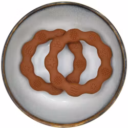 TEETHING  FIGURE IN SILICONE - RING WITH STRUCTURE - RUST BROWN