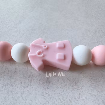 ID/ BADGE HÅLLARE med  VALFRI TEXT (max 12 bokstäver) Peach Pink Dress