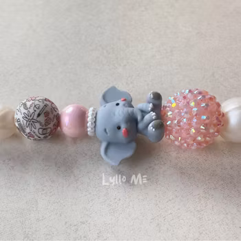 BADGEHÅLLARE  3d Elephant med bling ROSA med Nylonsnöre