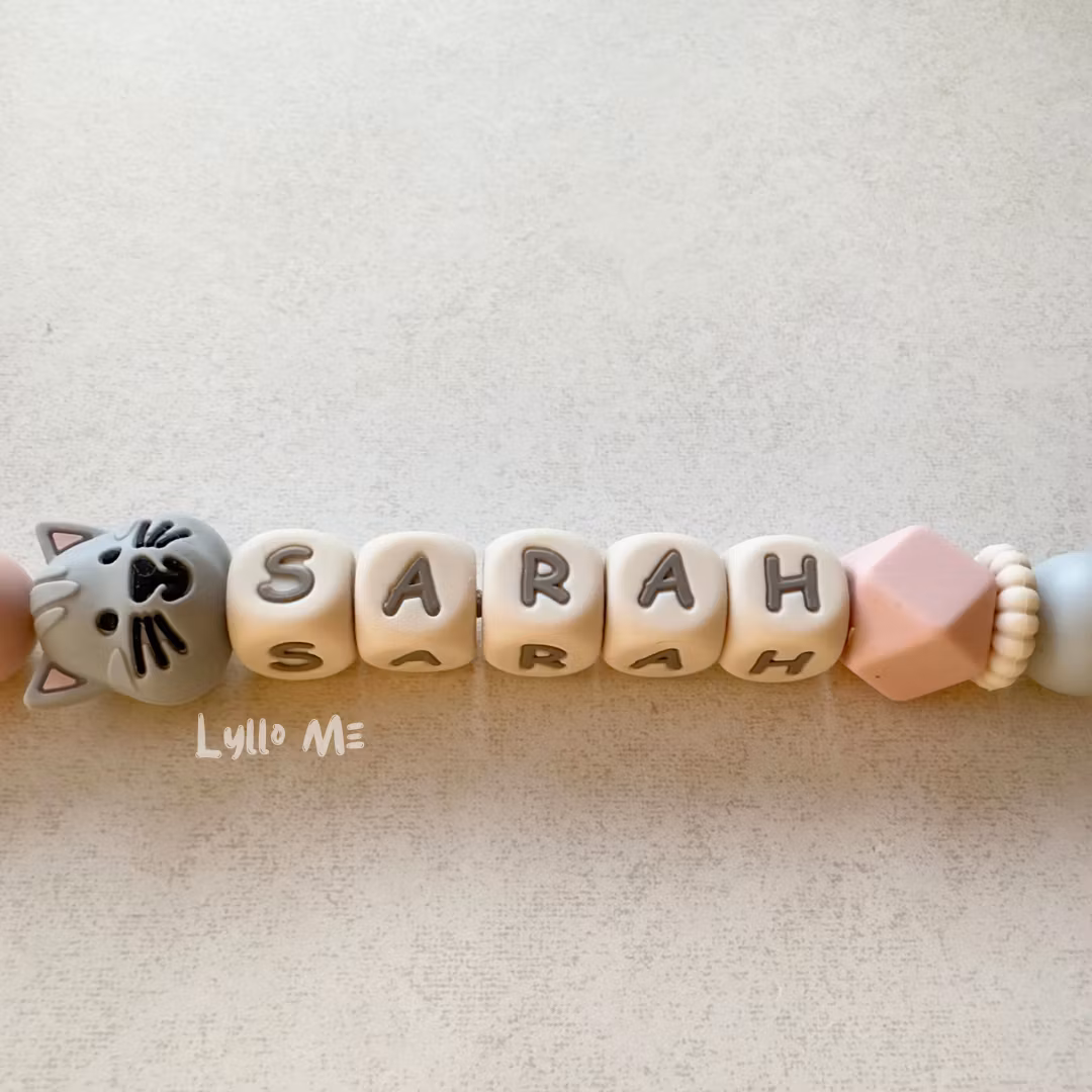 Pacifier holder with name Cat Light Grey / CREAM