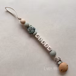Pacifier holder with name - OWL- OLD GREEN / CREAM