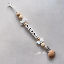 Pacifier holder with name - HALF DAISY WHITE - WHITE (max 5 letters)
