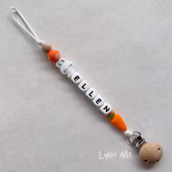 Napphållare med namn Rabbit and Carrot /White