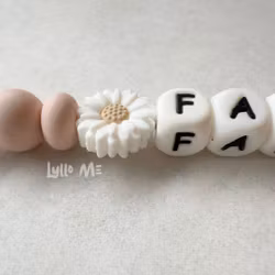 Pacifier holder with name DAISY Astilbe / WHITE