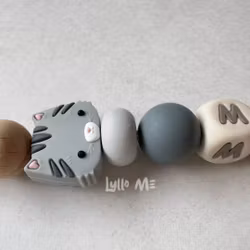 Pacifier holder with name Cat Glacier Grey / CREAM