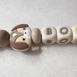 Pacifier holder with name Dog Earth Brown / CREAM