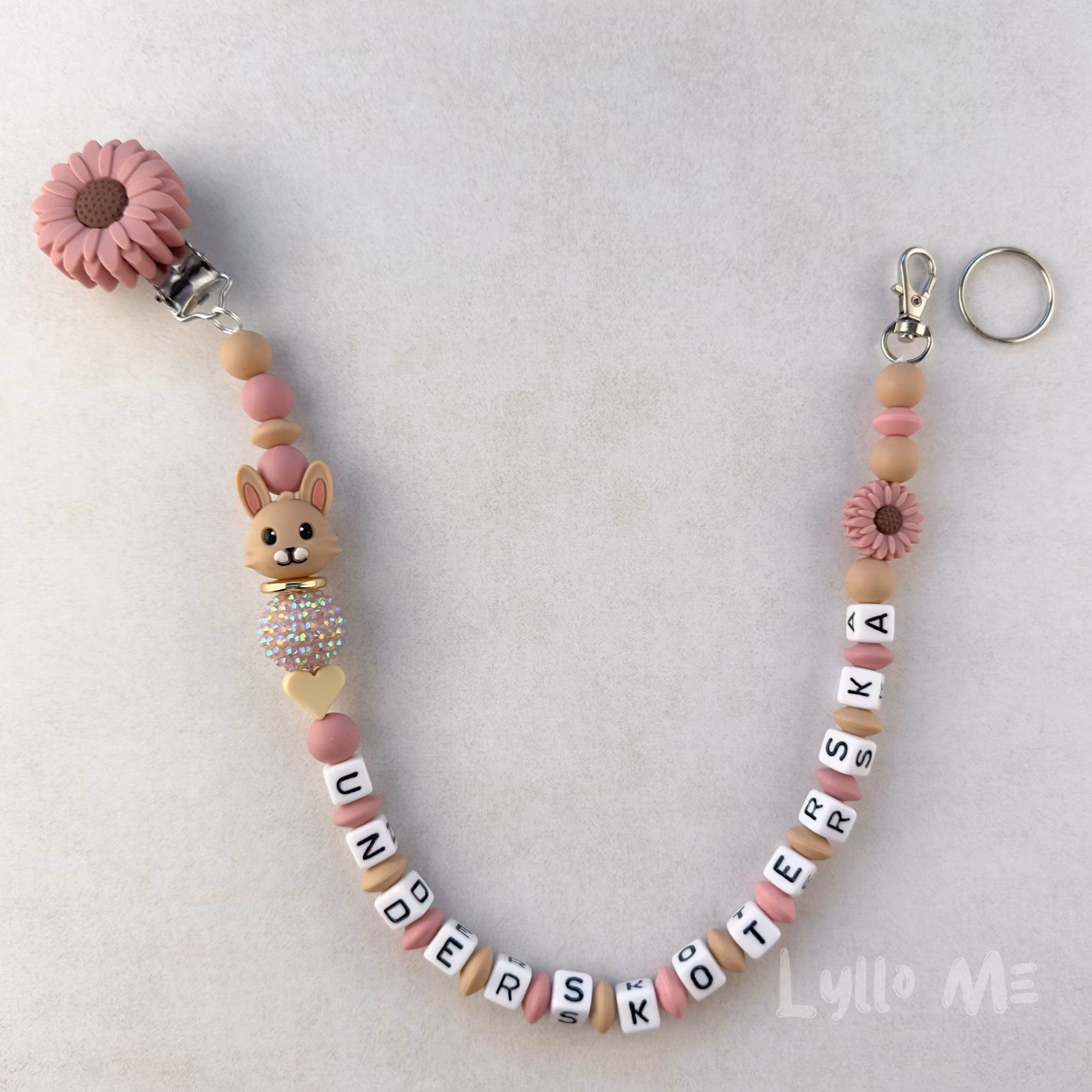ID-KORT/ NYCKEL HÅLLARE med text Undersköterska med bling DAISY ROSE