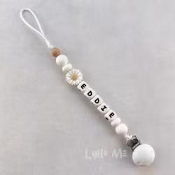 Pacifier holder with name DAISY White / WHITE