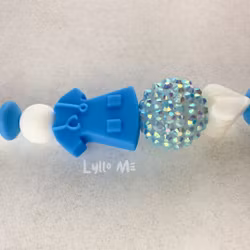 ID CARD/ KEY HOLDER with text Nurse with bling - DAISY CLIPS WHITE/BLUE