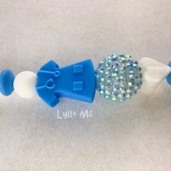 ID-KORT/ NYCKEL HÅLLARE med text Sjuksköterska med bling - DAISY CLIPS VIT/BLÅ