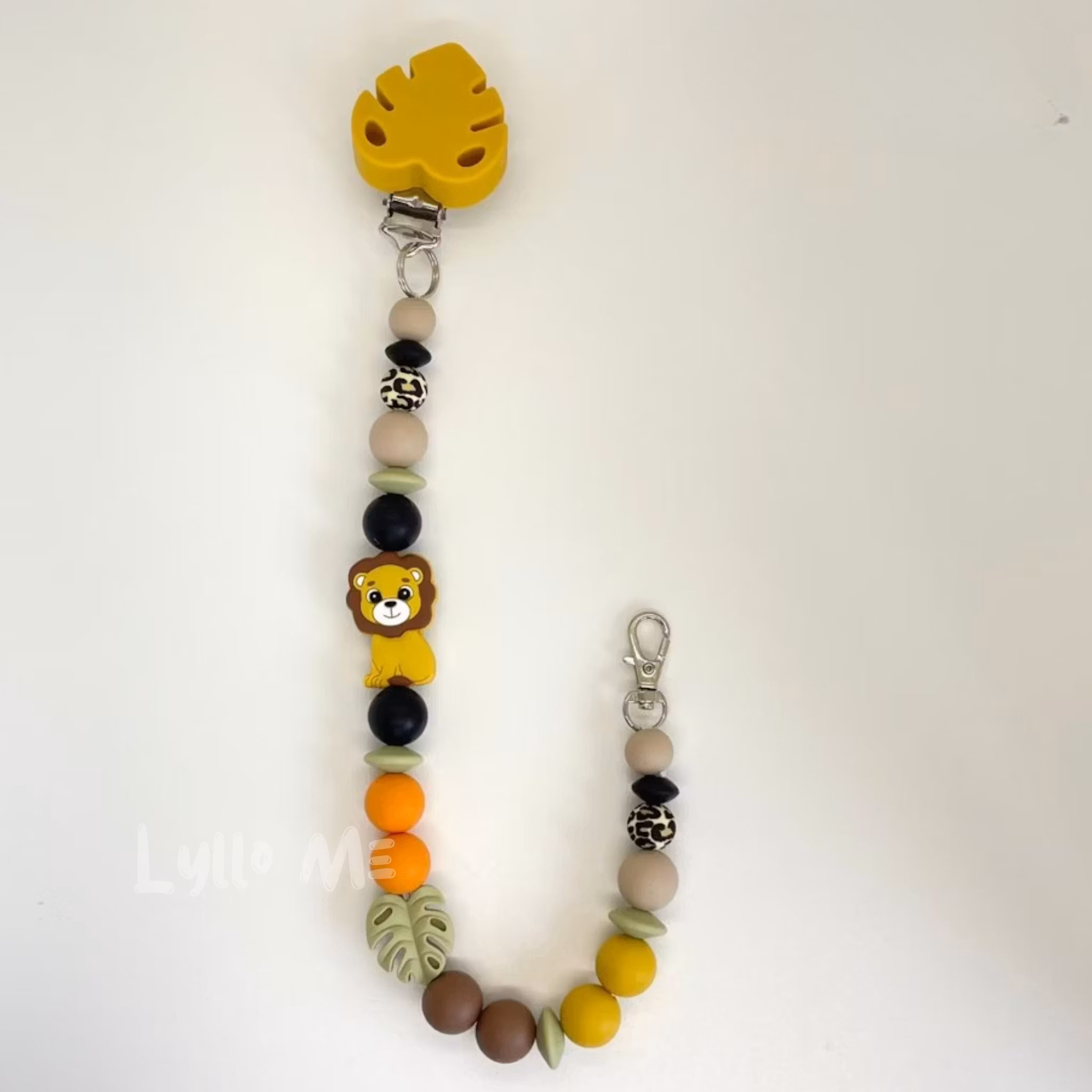 BADGE HOLDER LION