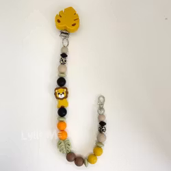 BADGE HOLDER LION