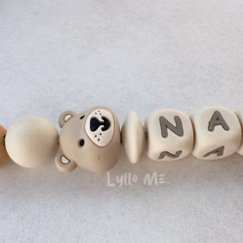 Napphållare med namn - Lilla Björn- BEIGE  / CREAM