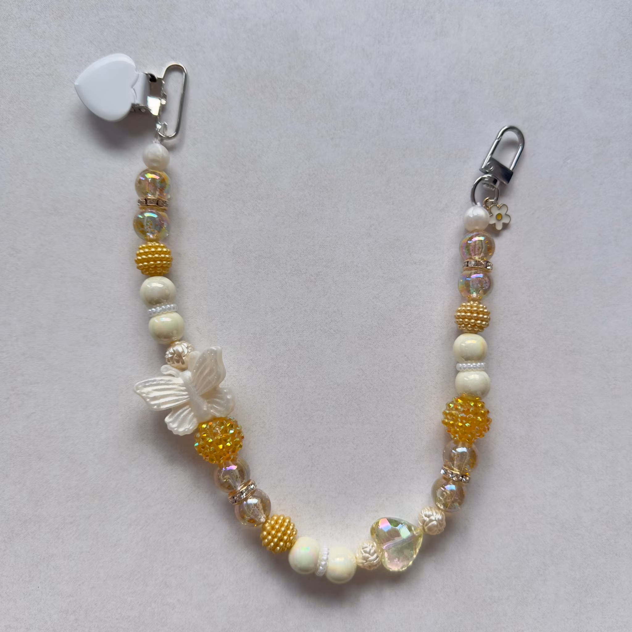 BADGEHÅLLARE med metall clips - FJÄRIL med bling Guld - Vit   (elastisk)