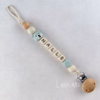 Napphållare med namn - Lilla Björn- Light Grey Blue/ Cream