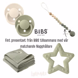 BIBS STORA GÅVOSET med By LylloMe Napphållare utan namn SAGE