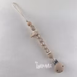 Pacifier holder with name – Bear in airplane Beige/TAUPE