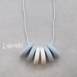 AMNINGSHALSBAND Silimama -  Ice Blue & White Wash
