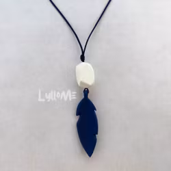 AMNINGSHALSBAND Silimama - Feather & Stone-Denim Blue (dark blue)