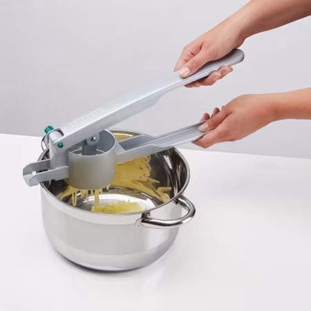 Potato Ricer & Spätzle Press