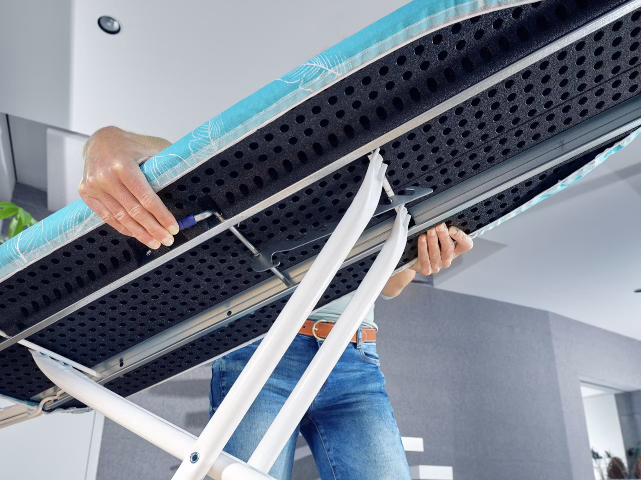 Air Board M Compact Plus - Strykbräda med förlängningssladd