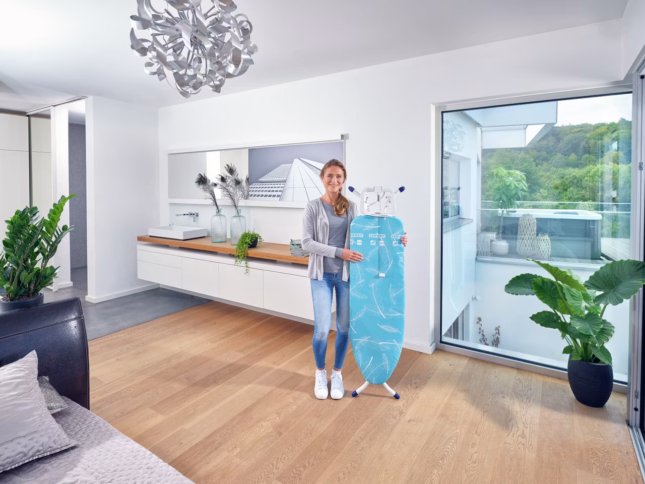 Air Board M Compact Plus - Strykbräda med förlängningssladd