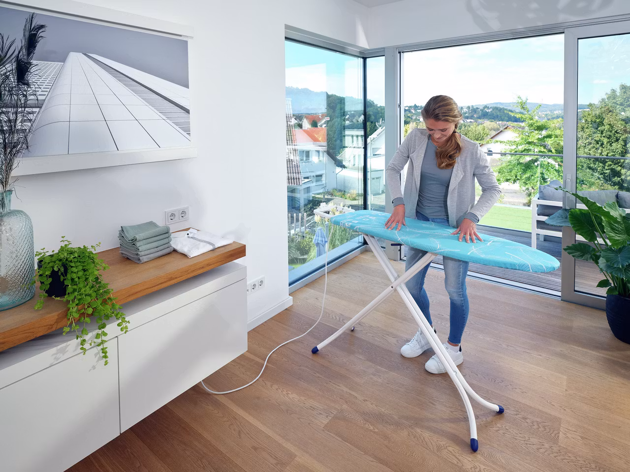 Air Board M Compact Plus - Strykbräda med förlängningssladd