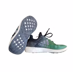 Storlek 33, Adidas, skick B