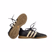 Storlek 33, Adidas, skick B