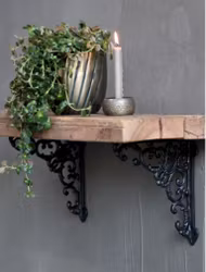 Hyllkonsoll med monogram
