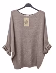 Stickad tröja Ebba med pingvinärm beige