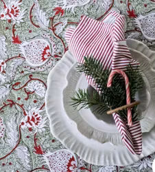 Bordsduk grön Pomegranate